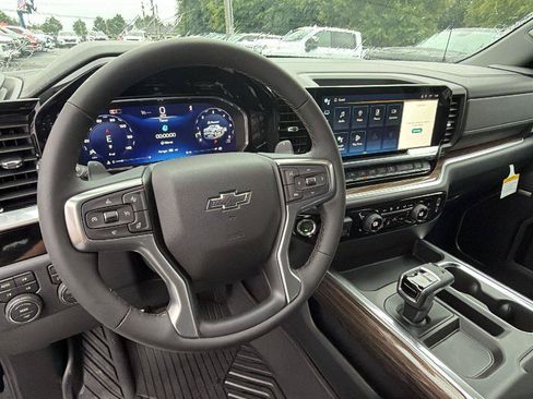 New 2026 Chevrolet Silverado 1500 RST AWD/4WD image 18