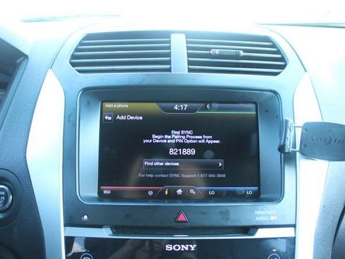 Used 2015 Ford Explorer Limited w/ Equipment Group 302A AWD/4WD image 21