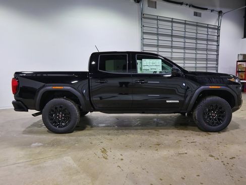 New 2026 GMC Canyon Elevation w/ Convenience Package image 2