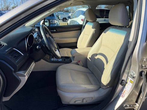Used 2016 Subaru Outback 2.5i Limited image 7