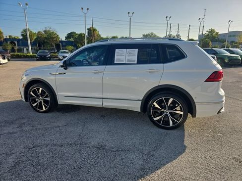 Used 2024 Volkswagen Tiguan SEL R-Line AWD/4WD image 6