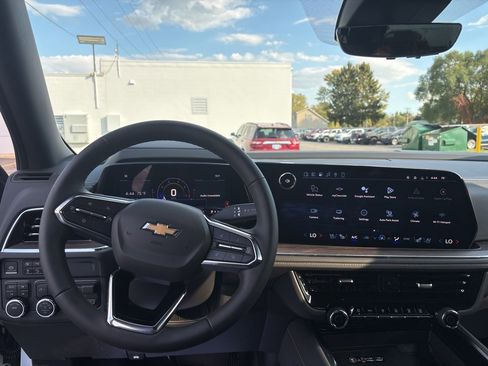 New 2026 Chevrolet Suburban Premier image 14