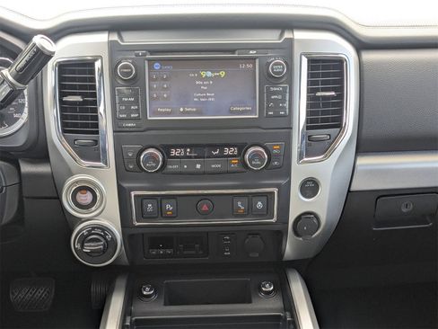 Used 2018 Nissan Titan PRO-4X image 19