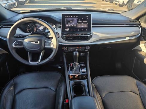 Used 2023 Jeep Compass Limited image 20