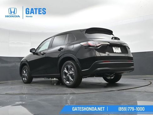 New 2026 Honda HR-V LX image 39