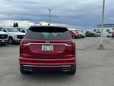 Used 2020 Cadillac XT6 Premium Luxury w/ Platinum Package image 4