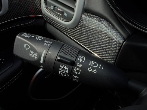 Used 2018 Jeep Grand Cherokee Trackhawk AWD/4WD image 29