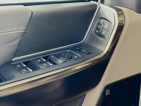 New 2026 Ford F250 Platinum AWD/4WD image 12