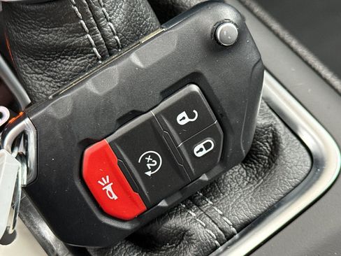 New 2026 Jeep Gladiator Sport AWD/4WD image 37