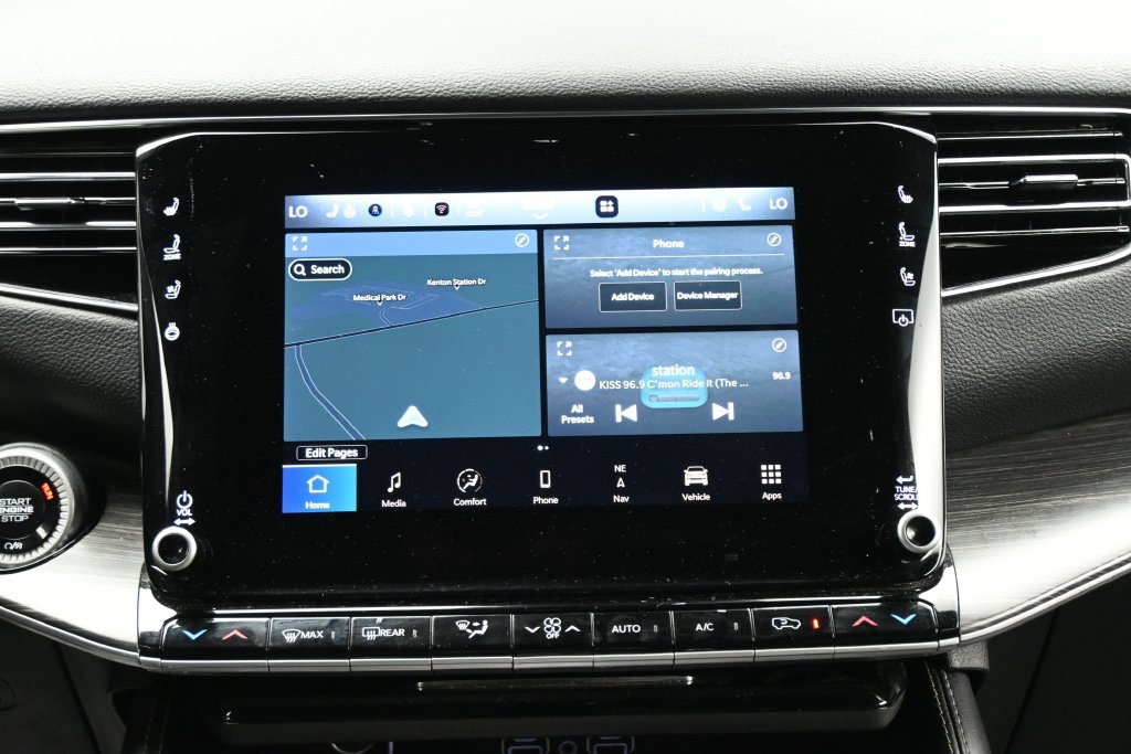 Used 2024 Jeep Wagoneer Series III AWD/4WD image 21