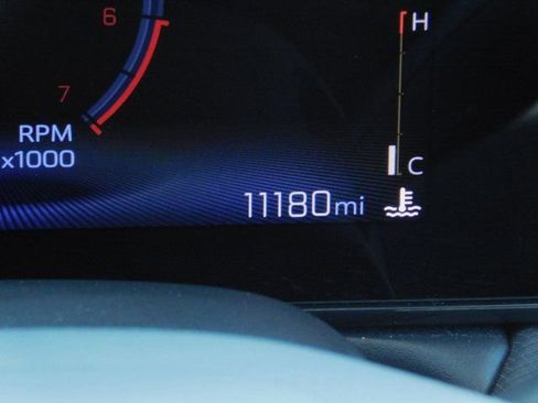 Used 2024 Chevrolet TrailBlazer LT w/ LT Cold Weather Package image 17