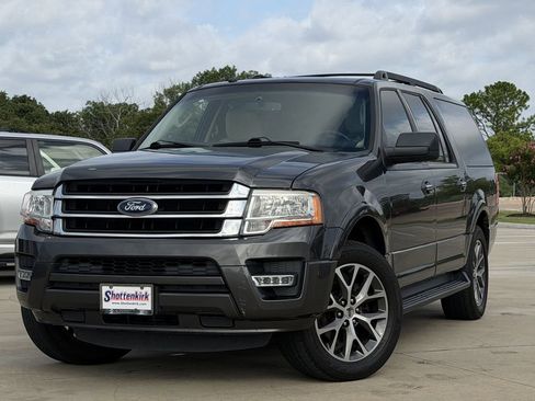 Used 2017 Ford Expedition EL XLT w/ Equipment Group 202A RWD image 2
