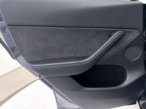Used 2023 Tesla Model Y Long Range image 38