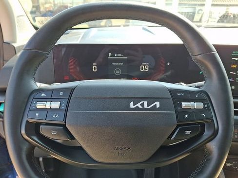 Certified 2026 Kia Sportage EX w/ EX Panorama Roof Package image 19