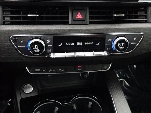 Used 2021 Audi A4 2.0T Premium w/ Convenience Package image 31