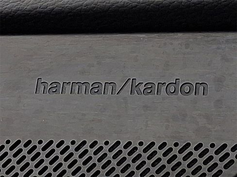 Used 2021 Volvo XC90 T6 Inscription w/ Lounge Package image 24