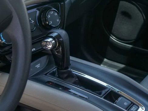 Used 2022 Honda HR-V LX image 18