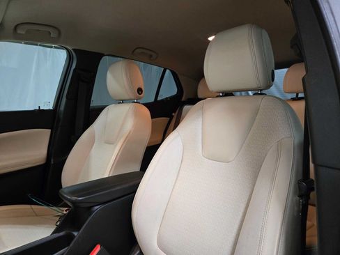 Used 2024 Buick Encore GX Preferred FWD image 21