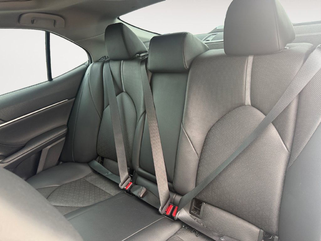 Used 2022 Toyota Camry XSE w/ Navigation Package FWD image 13