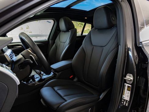 Certified 2025 BMW X4 xDrive30i image 20