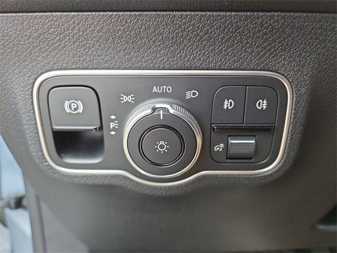 New 2026 Mercedes-Benz GLB 250 4MATIC image 20