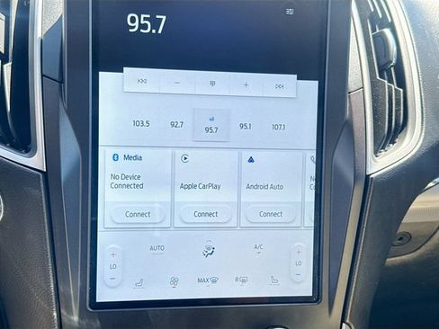 Used 2021 Ford Edge SEL AWD/4WD image 13