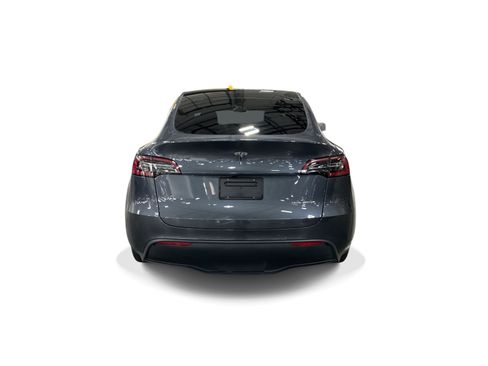 Certified 2023 Tesla Model Y Long Range AWD/4WD image 5