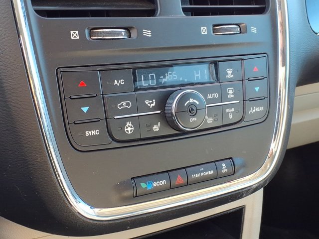 Used 2013 Chrysler Town & Country Touring-L w/ Driver Convenience Group FWD image 25