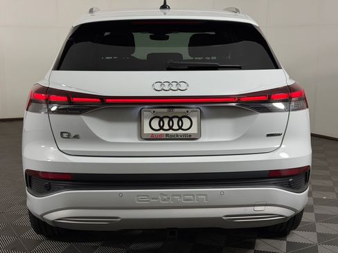 Used 2022 Audi Q4 e-tron Premium AWD/4WD image 10