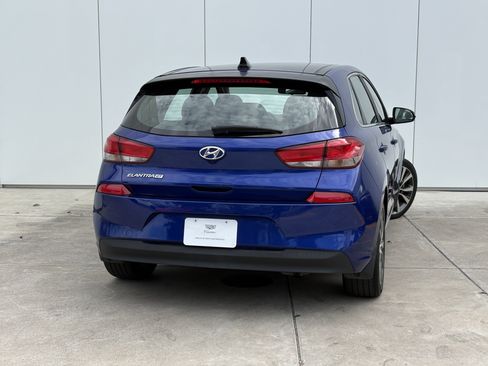 Used 2020 Hyundai Elantra GT w/ Style Package 02 FWD image 6