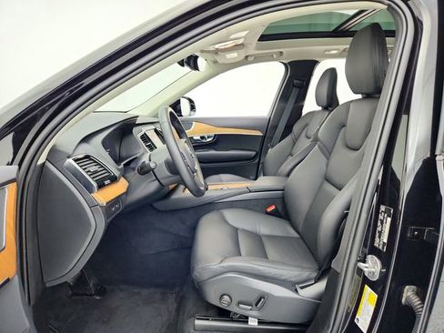 Certified 2024 Volvo XC90 T8 Plus image 17