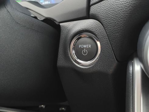 Used 2025 Toyota RAV4 XLE w/ Convenience Package AWD/4WD image 31