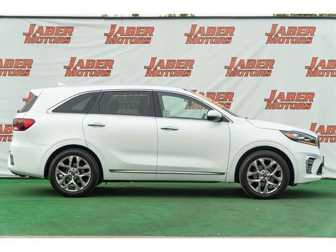 Used 2019 Kia Sorento SX FWD image 2