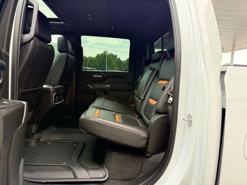 Used 2023 GMC Sierra 2500 AT4 w/ AT4 Premium Plus Package AWD/4WD image 34