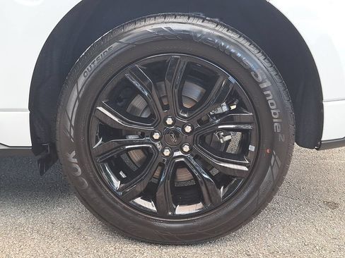 Certified 2024 Ford Edge SE w/ Black Appearance Package AWD/4WD image 8