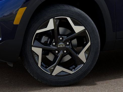 New 2026 Kia Seltos EX FWD image 9