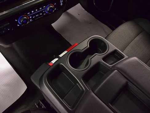 Used 2025 Chevrolet Silverado 2500 LT w/ Convenience Package image 21