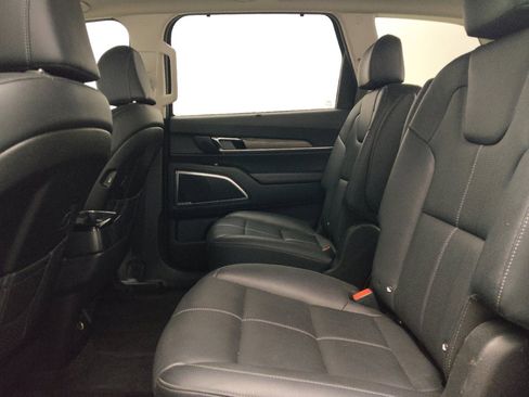 Used 2022 Kia Telluride SX w/ Towing Package image 18