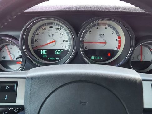 Used 2009 Dodge Challenger R/T RWD image 16