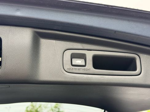 Used 2025 Honda CR-V Sport Touring image 33