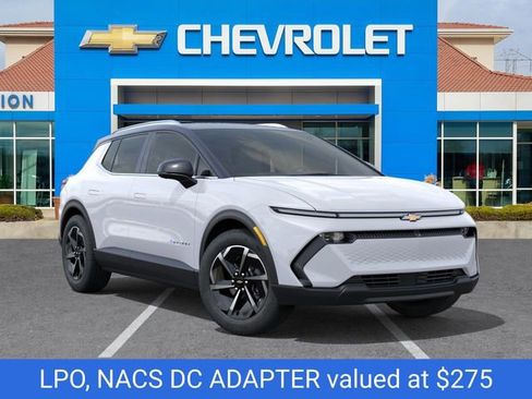New 2026 Chevrolet Equinox EV LT AWD/4WD image 8
