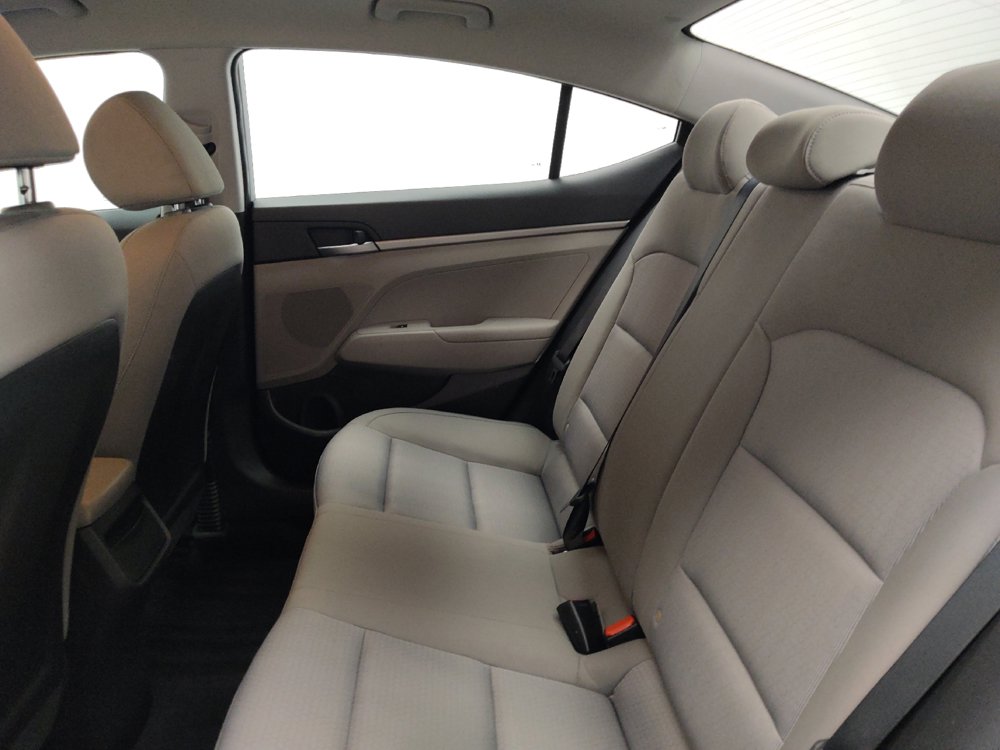 Used 2017 Hyundai Elantra SE FWD image 18