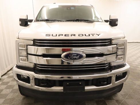 Used 2017 Ford F250 Lariat w/ Lariat Ultimate Package AWD/4WD image 4