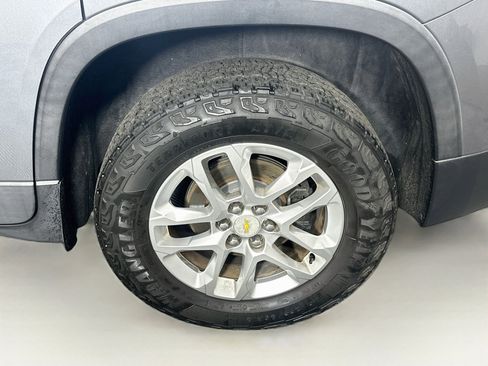 Used 2019 Chevrolet Traverse LS FWD image 11