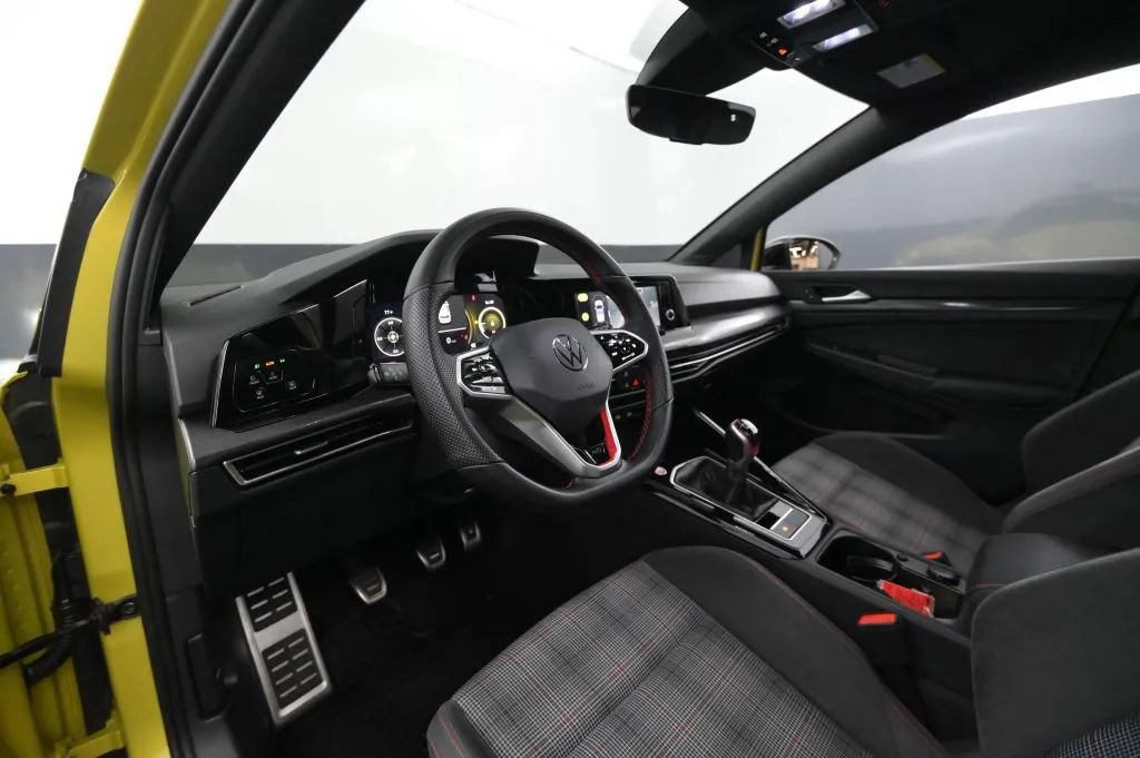 Used 2023 Volkswagen GTI 40th Anniversary Edition FWD image 43