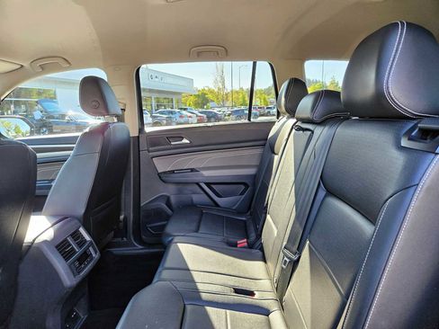 Used 2021 Volkswagen Atlas SE image 20