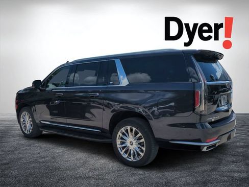 Used 2022 Cadillac Escalade ESV Premium Luxury AWD/4WD image 6