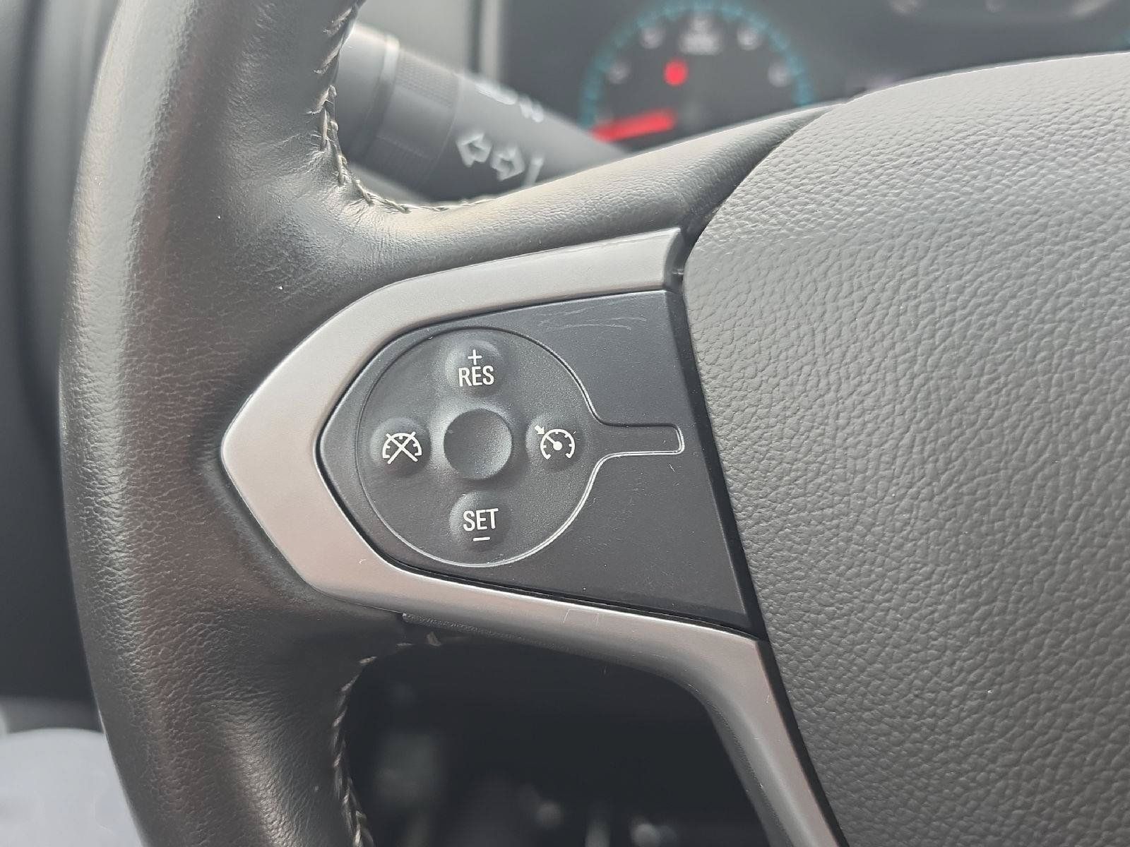 Used 2022 Chevrolet Colorado LT AWD/4WD image 15