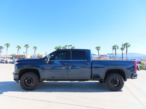 Used 2020 Chevrolet Silverado 2500 High Country image 4