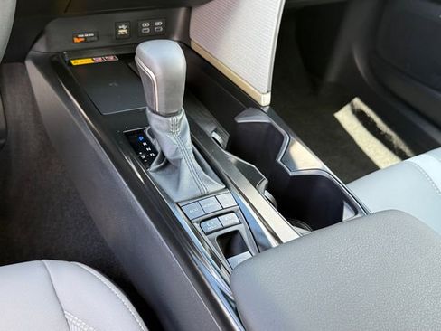 Used 2026 Toyota Camry SE FWD image 20